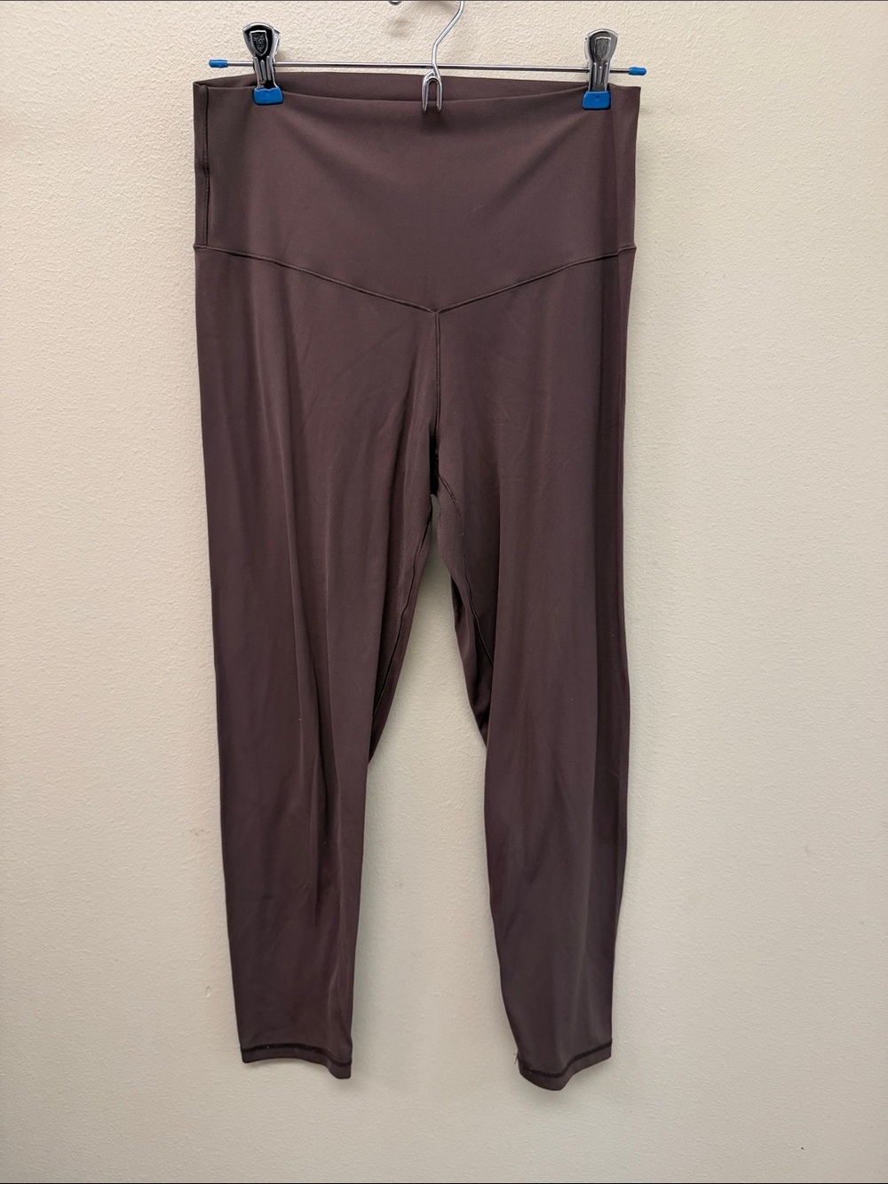 High-Rise Women's Leggings in Brown - Sleek Sculpting Fit
